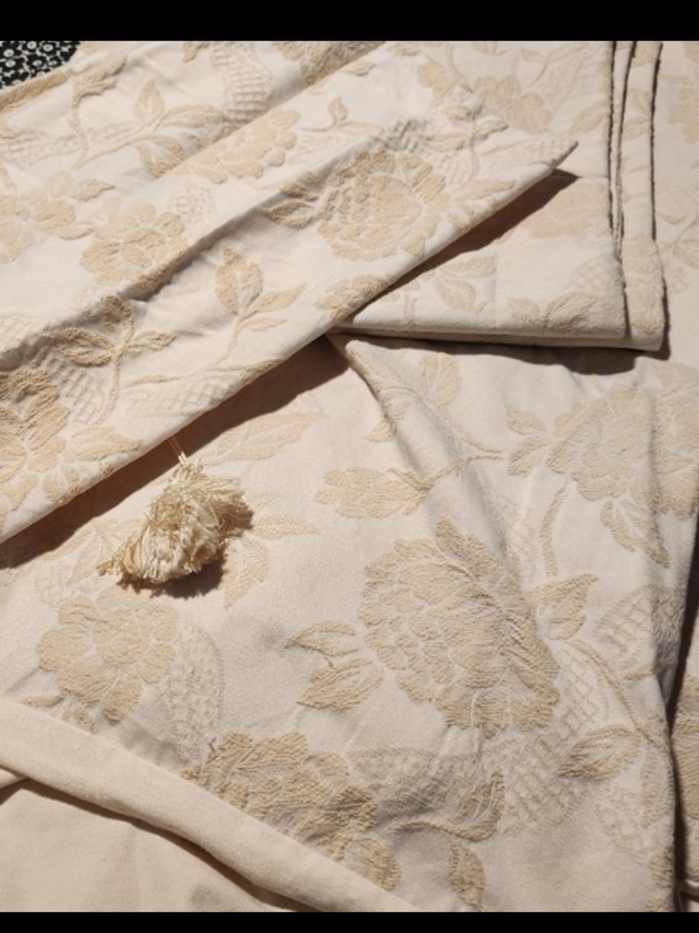 2 Pottery Barn Floral Jacquard Roman Shade with Tassel - Picture 2 of 2